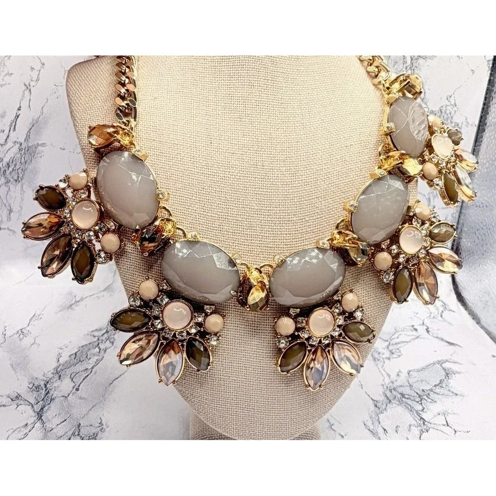 Blush Champagne Glass‎ Crystal Floral Bib Statement Necklace 18–20